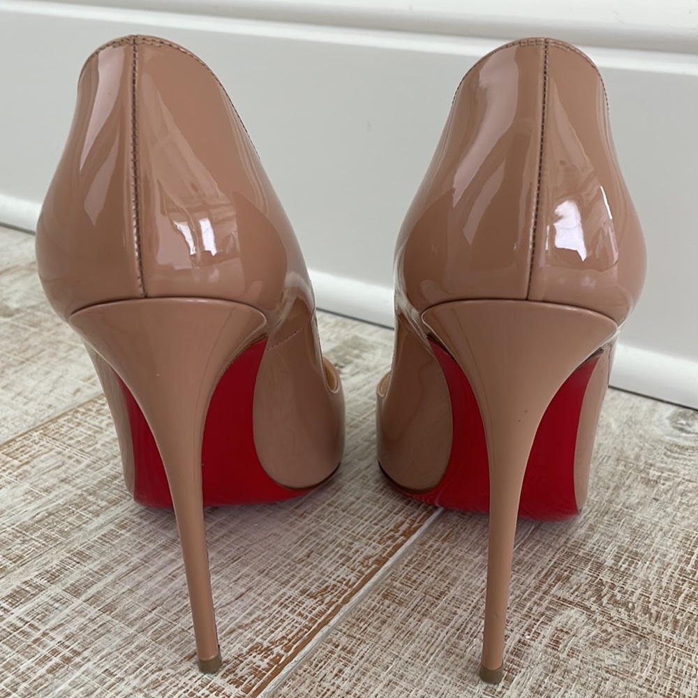 So Kate Louboutin - Picture 3 of 7